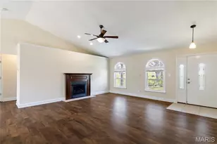 217 Scenic Hills Dr, De Soto, MO 63020 - Photo 6