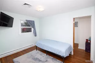 404 Colby St, Bourbon, MO 65441 - Photo 12