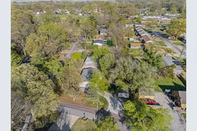 1198 Soria Street, Saint Louis, MO 63138 - Photo 22