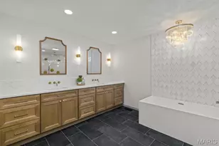 141 Greentrails Dr, Chesterfield, MO 63017 - Photo 8