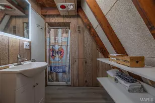 357 Seebrook Lake Dr, Innsbrook, MO 63390 - Photo 16