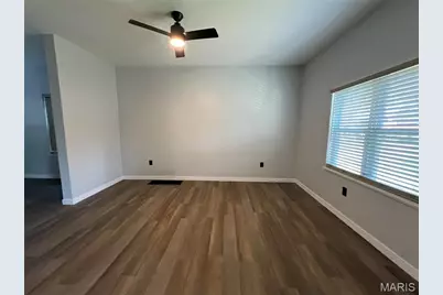 6749 Vernon Avenue, University City, MO 63130 - Photo 2