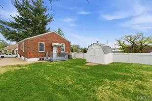 8824 Lawn Ave, Brentwood, MO 63144 - Photo 24