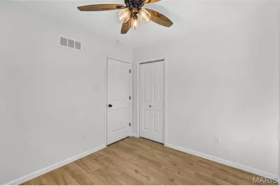 12902 Dorsett Road, Maryland Heights, MO 63043 - Photo 24