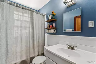 9304 Lenard Ct, Affton, MO 63123 - Photo 10