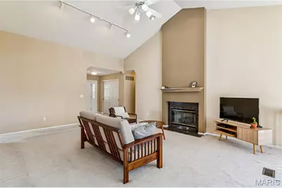 17355 Hilltop Ridge Drive, Eureka, MO 63025 - Photo 8