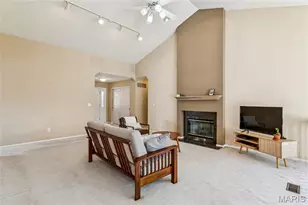 17355 Hilltop Ridge Dr, Eureka, MO 63025 - Photo 8