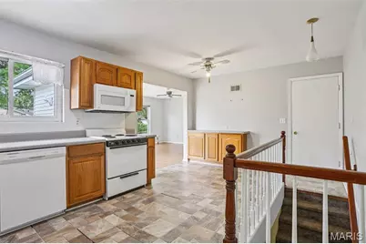 3219 Milissa Lane, Saint Louis, MO 63125 - Photo 12
