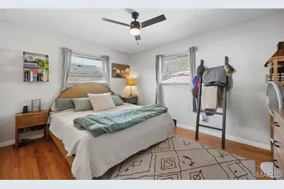 7915 Elton Street, Saint Louis, MO 63123 - Photo 6