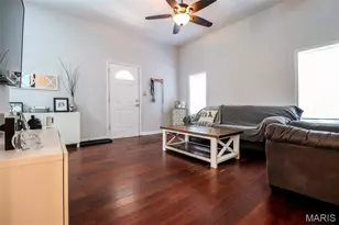 4237 Wyoming St, Saint Louis, MO 63116 - Photo 2