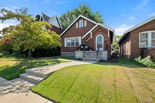 5608 Holly Hills Ave, Saint Louis, MO 63109 - Photo 2