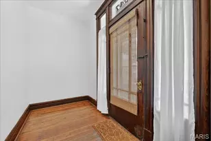 3647 S Compton Ave, Saint Louis, MO 63118 - Photo 8