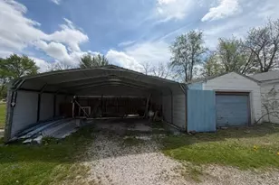 409 N 2nd St, Wellsville, MO 63384 - Photo 12
