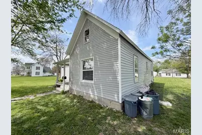 409 N 2nd Street, Wellsville, MO 63384 - Photo 16