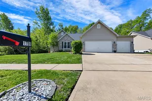 1708 Westlake Ct, Pacific, MO 63069 - Photo 2