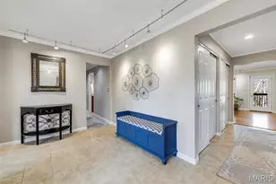 1869 Walnutway Dr, Saint Louis, MO 63146 - Photo 8