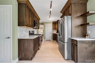 1869 Walnutway Drive, Saint Louis, MO 63146 - Photo 22