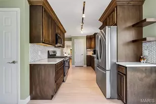 1869 Walnutway Dr, Saint Louis, MO 63146 - Photo 22