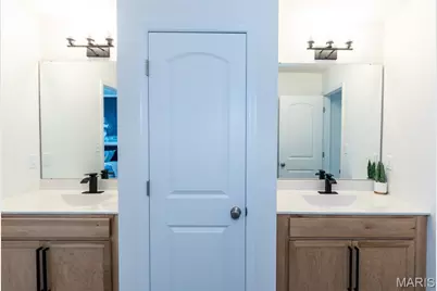 7474 Shadow Point Drive, Saint Louis, MO 63129 - Photo 46