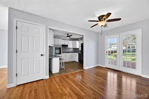 12030 Bennington Pl, Maryland Heights, MO 63043 - Photo 12
