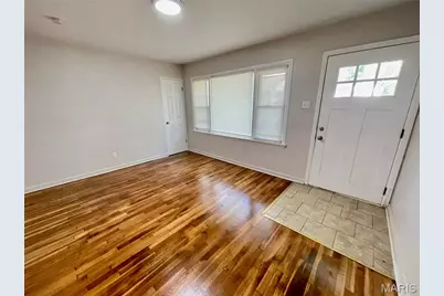 10121 Baron Drive, Saint Louis, MO 63136 - Photo 4