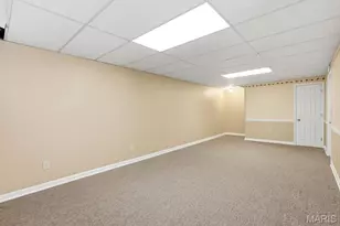 12268 Spring Pl Ct, Maryland Heights, MO 63043 - Photo 4