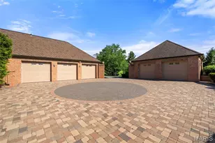 17 Bridle Ridge Ln, Huntleigh, MO 63131 - Photo 90