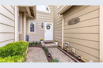 3105 Autumn Shores Drive, Maryland Heights, MO 63043 - Photo 2