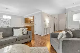 3105 Autumn Shores Dr, Maryland Heights, MO 63043 - Photo 6