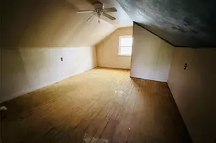 611 W Monroe Ave, Robertsville, MO 65066 - Photo 8