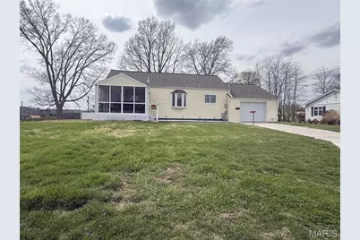 3911 Cheyenne Avenue, Hannibal, MO 63401 - Photo 1