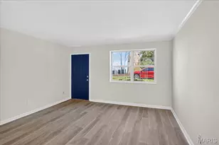 9028 Cardinal Terrace, Brentwood, MO 63144 - Photo 4