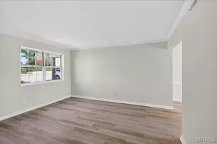 9028 Cardinal Terrace, Brentwood, MO 63144 - Photo 4