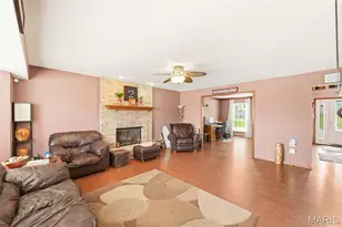 950 Haversham Dr, Saint Charles, MO 63304 - Photo 14