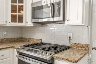 4851 Arevalo Dr, Saint Louis, MO 63128 - Photo 10