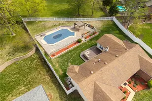 4851 Arevalo Dr, Saint Louis, MO 63128 - Photo 82