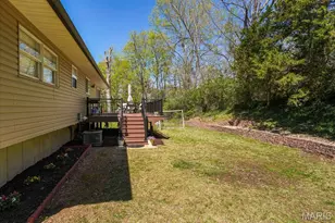 3201 Yorkchester Dr, Saint Louis, MO 63129 - Photo 38