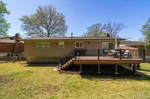 3201 Yorkchester Dr, Saint Louis, MO 63129 - Photo 36