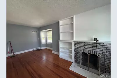 401 S Clark Avenue, Saint Louis, MO 63135 - Photo 8