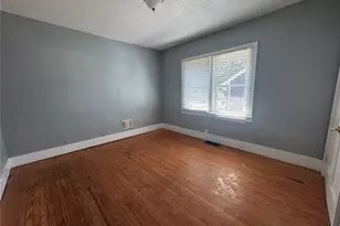 401 S Clark Ave, Saint Louis, MO 63135 - Photo 14