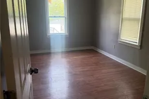5425 Hamilton Ave, Jennings, MO 63136 - Photo 6