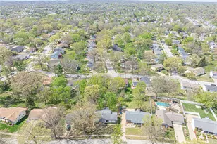 937 Napoli Dr, Ballwin, MO 63021 - Photo 36