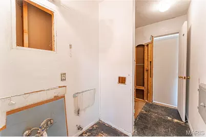 937 Napoli Drive, Ballwin, MO 63021 - Photo 12