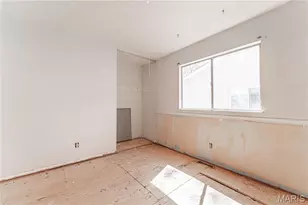 937 Napoli Dr, Ballwin, MO 63021 - Photo 14