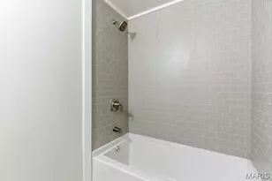 512 W Cherry St, Winfield, MO 63389 - Photo 16