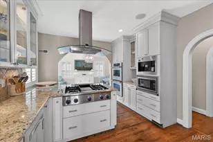 7801 Davis, Saint Louis, MO 63105 - Photo 16