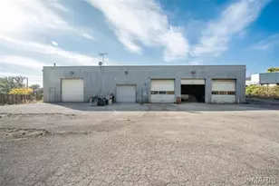 3444 N Lindbergh Blvd, Saint Ann, MO 63074 - Photo 2