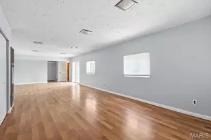1018 Tempo Dr, Saint Louis, MO 63146 - Photo 30