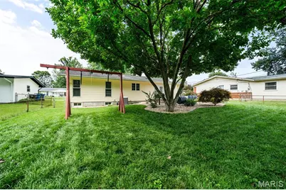 731 Carriage Lane, Hazelwood, MO 63042 - Photo 38