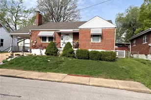 9319 Brenda Ave, Affton, MO 63123 - Photo 4